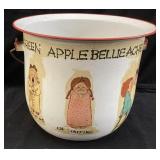 VTG. METAL HAND PAINTED CHAMBER POT WITH HANDLE