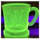 1988 FENTON FAGCA VASELINE URANIUM GLASS