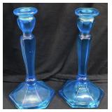 PAIR OF 1924 NORTHWOOD COLONIAL BLUE STRETCH
