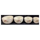 (4) UNIVERSAL CAMBRIDGE CO WOOD VINE MIXING BOWL