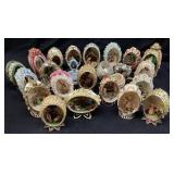 ASSORTED SOME DECORATIVE EGGS HAND PAINTED