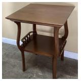 2-TIER MAHOGANY ACCENT TABLE