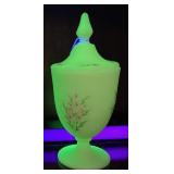 1970s FENTON CUSTARD SATIN URANIUM LIDDED CANDY