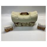 McCOY CHUCK WAGON & OPRYLAND USA SALT/PEPPER