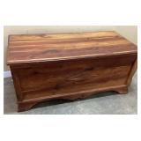 CEDAR BLANKET CHEST