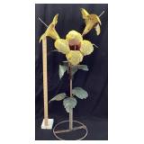 METAL HIBISCUS FLOWER YARD ART