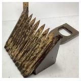 PRIMITIVE CRANBERRY SCOOP FOR HARVESTING