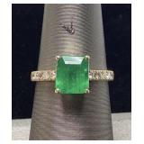 14KT YELLOW GOLD EMERALD & DIAMOND RING, SIZE 7,
