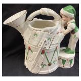 LENOX SANTAï¿½S HOLIDAY WORKSHOP FRENCH HORN PITCHER