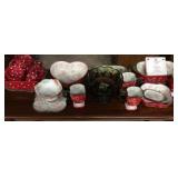 TEMP-TATIONS CHRISTMAS DISH SET