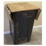 RUSTIC FARMHOUSE STYLE KITCHEN ISLAND