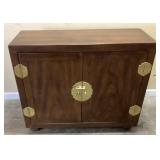 VTG. HENREDON ASIAN STYLE WALNUT CONSOLE CABINET