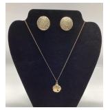14K GOLD SAND DOLLAR NECKLACE AND HAMMERED