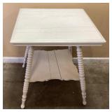VINTAGE 2 TIER SPINDLE LEGS SIDE TABLE