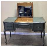 VTG. THOMASVILLE FURNITURE FRENCH PROVINCIAL