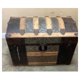 ANTIQUE CAMELBACK/DOME TOP STEAMER TRUNK w TIN &