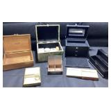 COLLECTION OF VINTAGE DECORATIVE BOX, REED &