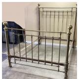 VTG. TRADITIONAL VICTORIAN STYLE BRASS BED, FULL