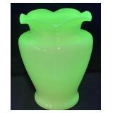 1931 MCKEE URANIUM SEVILLE YELLOW SARAH VASE,