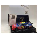2007 JEFF GORDON #24 DUPONT DIE-CAST CAR