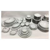 VINTAGE NORITAKE JAPAN ROSEBERRY PATTERN 6241