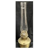 VTG. ALADDIN MODEL 12 BRASS OIL TABLE LAMP