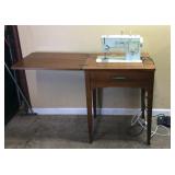 SINGER SEWING MACHINE WITH SEWING CABINET