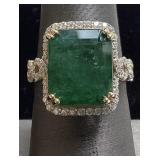 14KT YELLOW GOLD EMERALD & DIAMOND RING, SIZE 7,