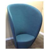 HIGHTOWER SHELTER LOUNGE CHAIR, PRIVACY SEAT