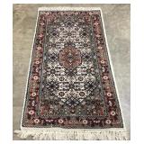 HAND KNOTTED INDIAN WOOL RUG, 139x73cm