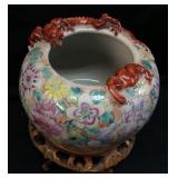 LATE QING DYNASTY CHINESE FAMILLE ROSE PORCELAIN