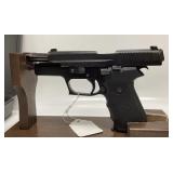Sig Sauer P220 .45 auto Pistol