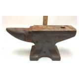 VINTAGE 50 POUND CAST IRON ANVIL