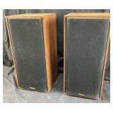 PAIR OF KLIPSCH KG 2.5 WALNUT BOOKSHELF SPEAKER