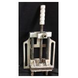 TABLE TOP DRILL PRESS VISE TOOL