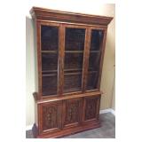 ITALIAN NEOCLASSICAL TUSCAN STYLE CHINA CABINET