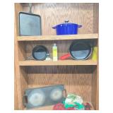 5 Lodge Cast Iron and cleaning set