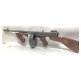 NON-FIRING MODEL 1921 SUBMACHINE GUN REPLICA