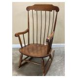 VTG. NICHOLS & STONE MAPLE SPINDLE BACK WINDSOR
