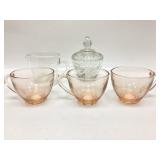 Vtg Pyrex measuring cup with D Handle