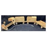 HAND CRAFTED 8 CAR WOODEN PULL TRAIN TOY