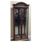 TRADITIONAL STYLE LIGHTED CURIO CABINET, ART