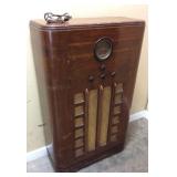1930s Philco Console Radio #38-89 Floor Model,