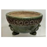 MAJOLICA STYLE GREEN GLAZE FOOTED PLANTER, 11in W