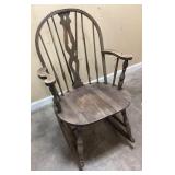 WINDSOR STYLE WOOD ROCKER