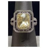 18KT TWO TONE GOLD SAPPHIRE & DIAMOND RING, SIZE