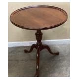 MAHOGANY SIDE TABLE, 24in H