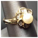 14kt Gold With Pearl Center & Diamond Baguettes