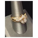 14KT DIAMOND CLUSTER RING MARQUISE CENTER