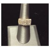 10KT GOLD DIAMOND CLUSTER RING 2.7DWT